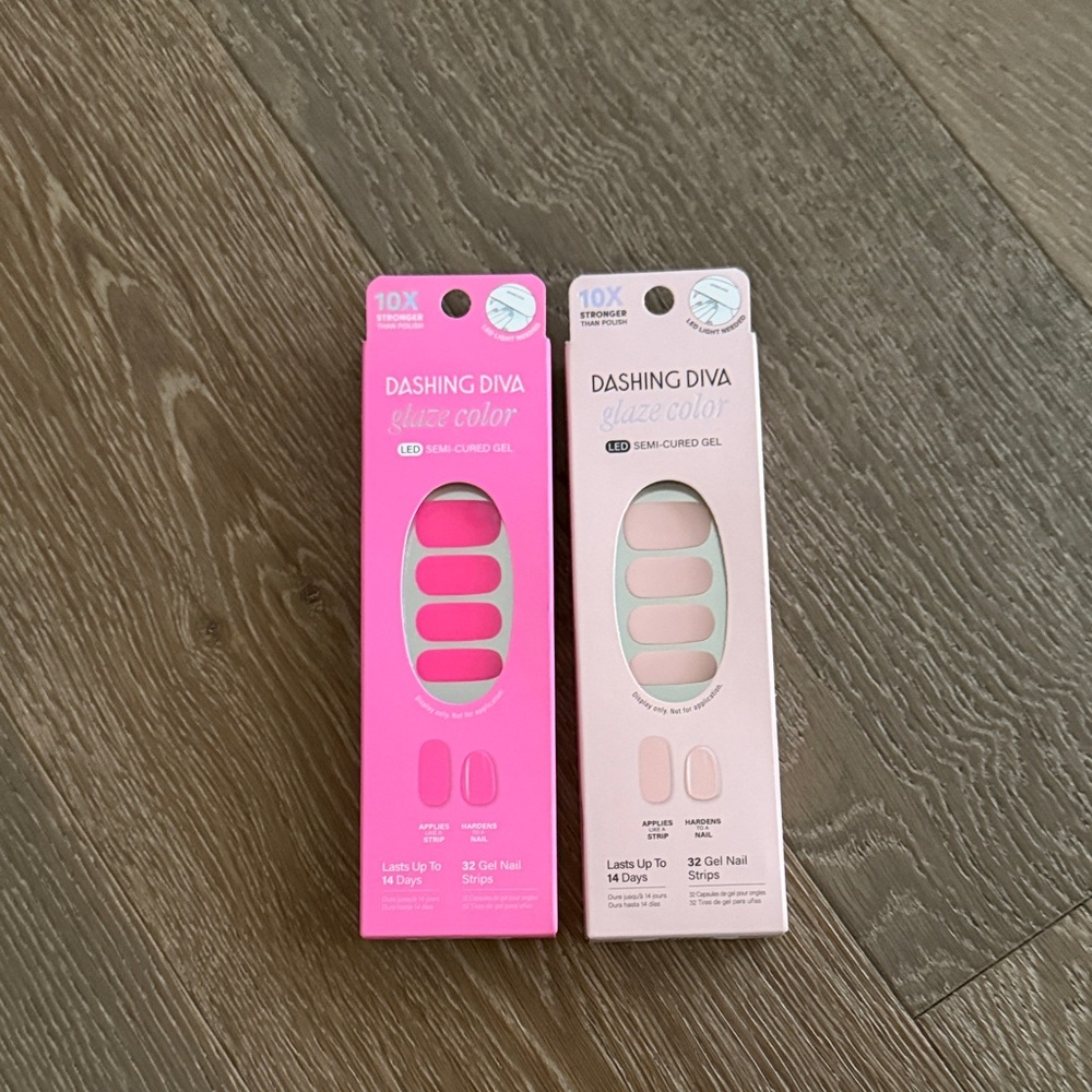 Set of 2 Dashing Diva Glaze Color LED Semi Cured Gel Nails. NWT.
